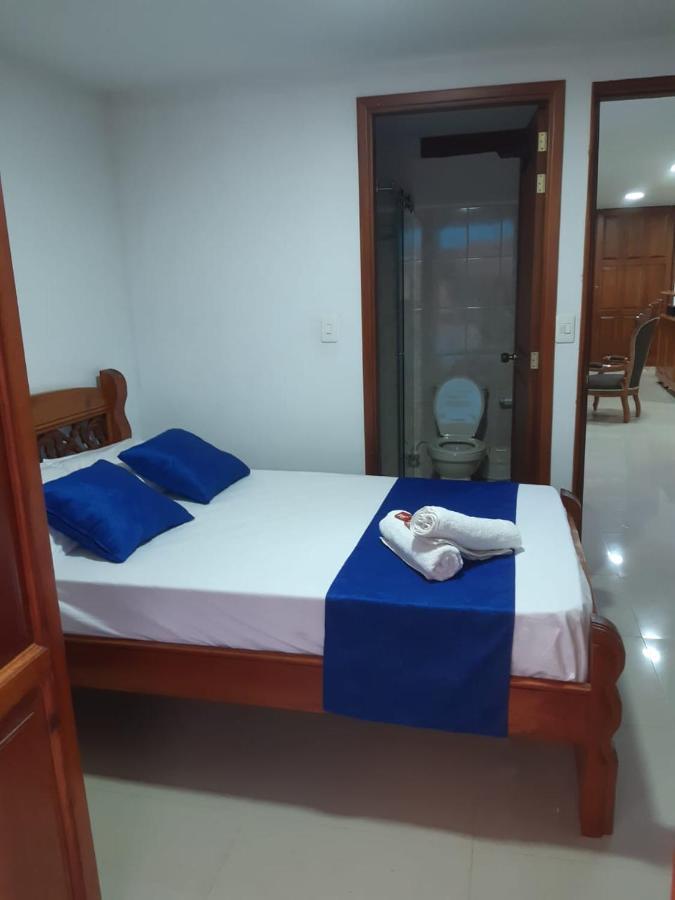 Hotel Jardin De Rosas Екстер'єр фото