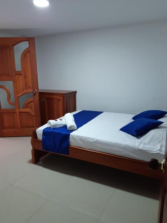 Hotel Jardin De Rosas Екстер'єр фото
