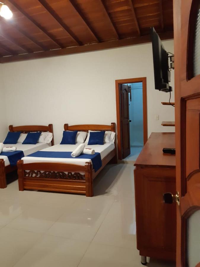 Hotel Jardin De Rosas Екстер'єр фото